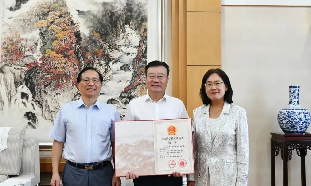 热烈祝贺泰山钢铁集团一成果获国家科技进步奖！